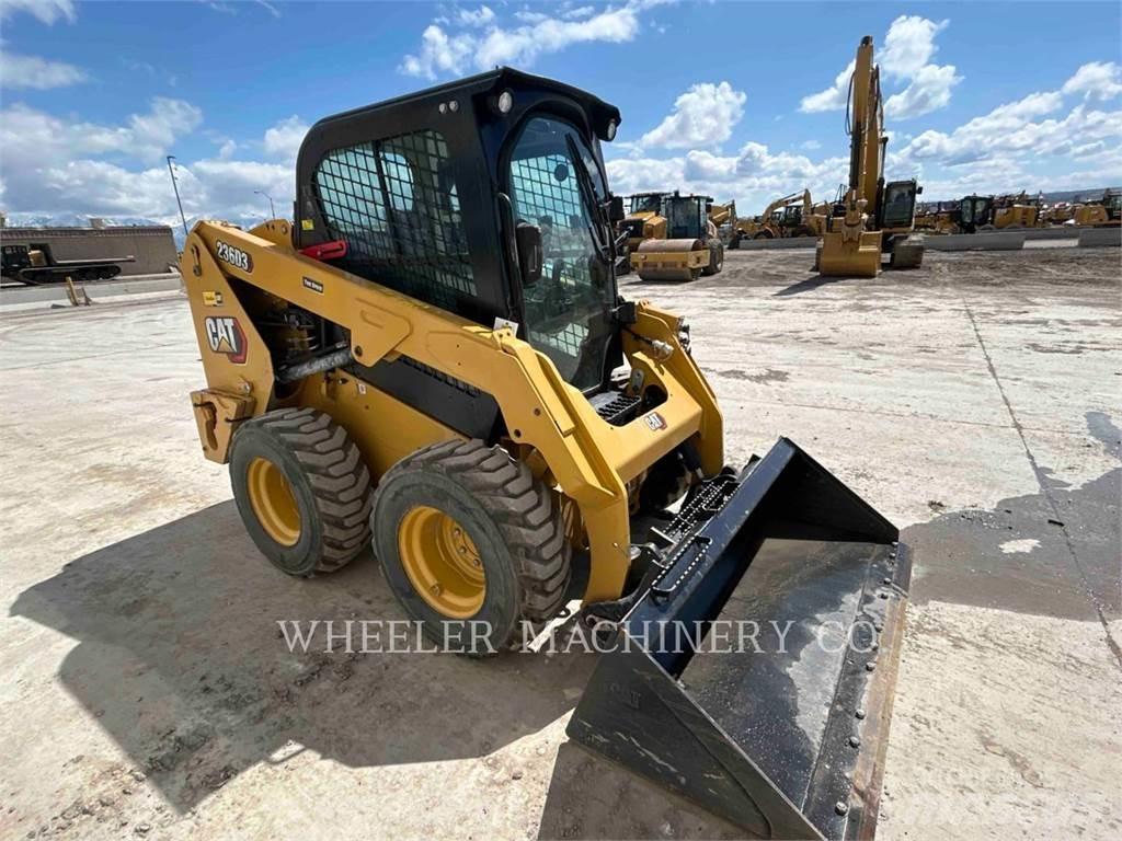 CAT 236D3 C3H2 Skid steer mini nakladalci