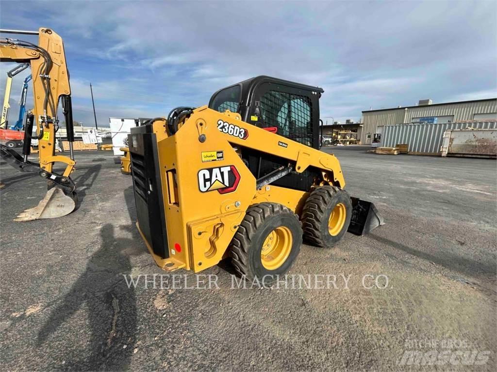 CAT 236D3 C3H2 Skid steer mini nakladalci