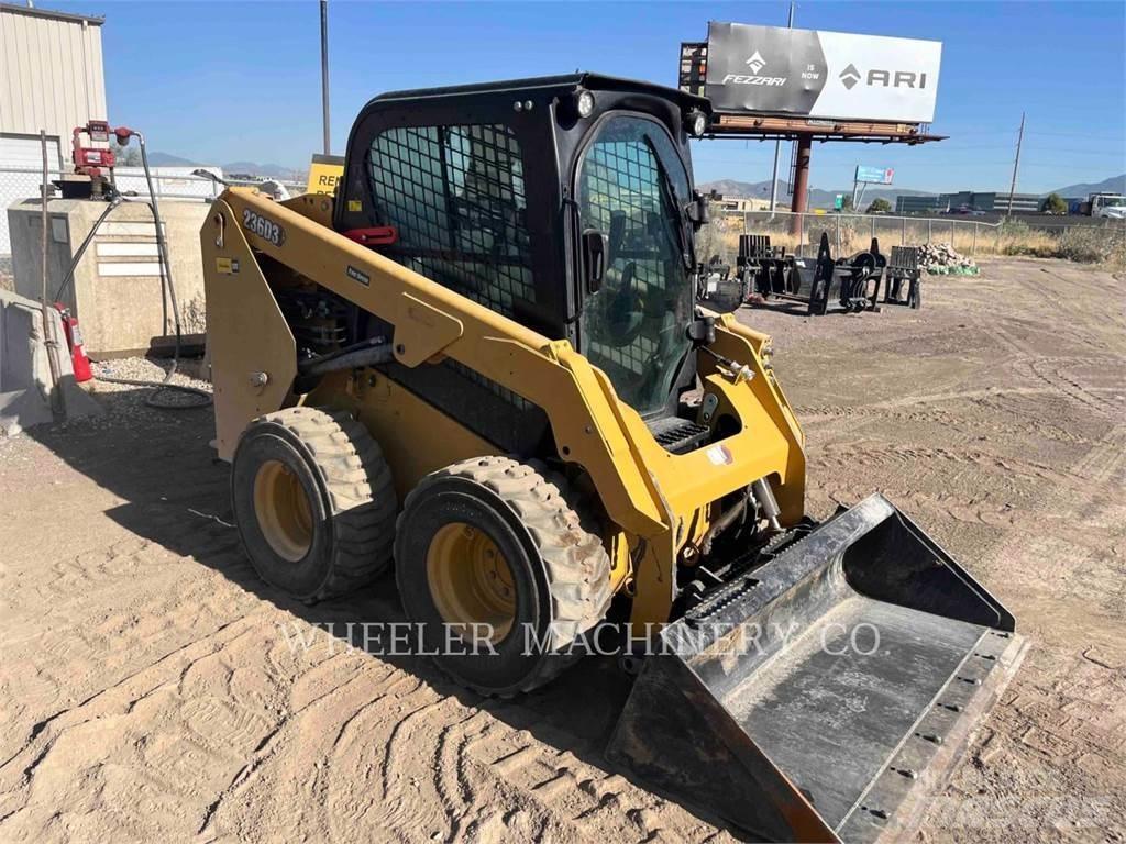 CAT 236D3 C3H2 Skid steer mini nakladalci