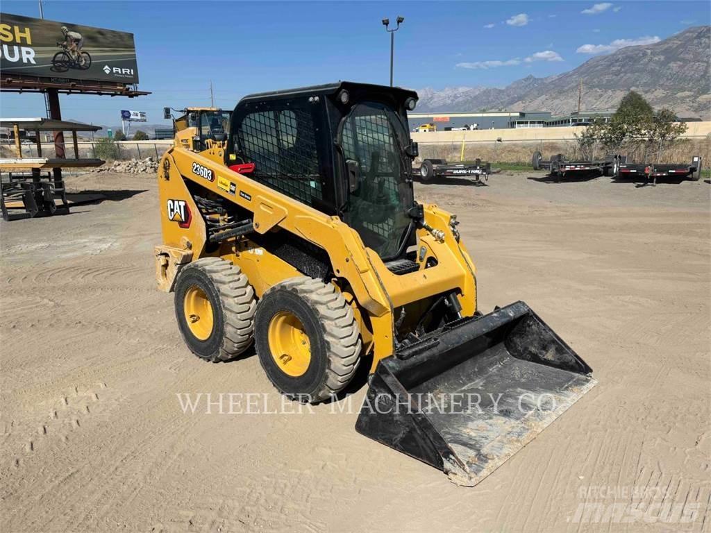 CAT 236D3 C3H2 Skid steer mini nakladalci