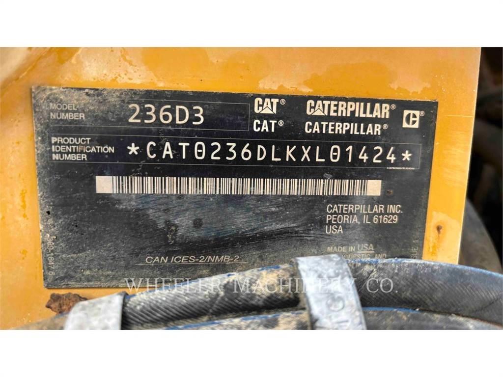 CAT 236D3 C3H2 Skid steer mini nakladalci