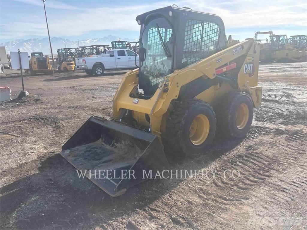 CAT 236D3 C3H2 Skid steer mini nakladalci