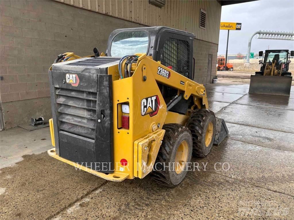 CAT 236D3 C3H2 Skid steer mini nakladalci