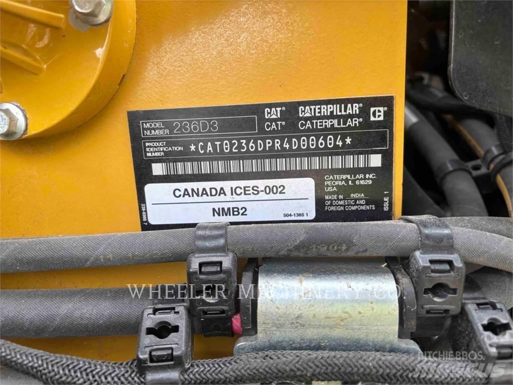 CAT 236D3 C3H2 Skid steer mini nakladalci