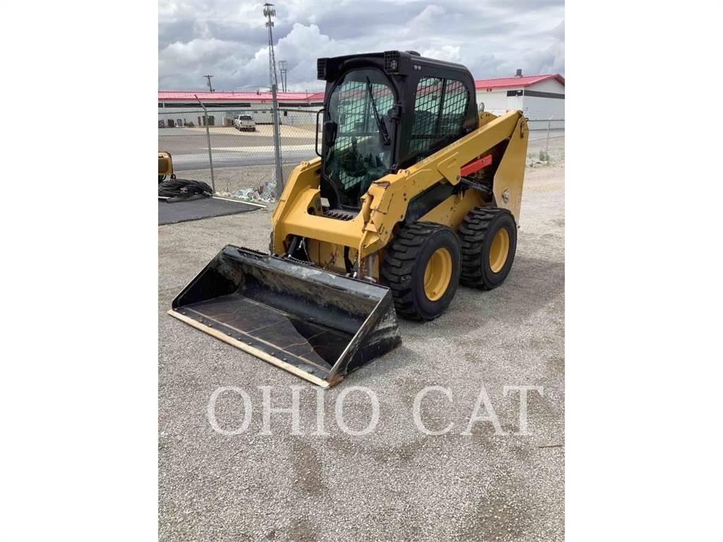 CAT 236D3 C3H2 Skid steer mini nakladalci