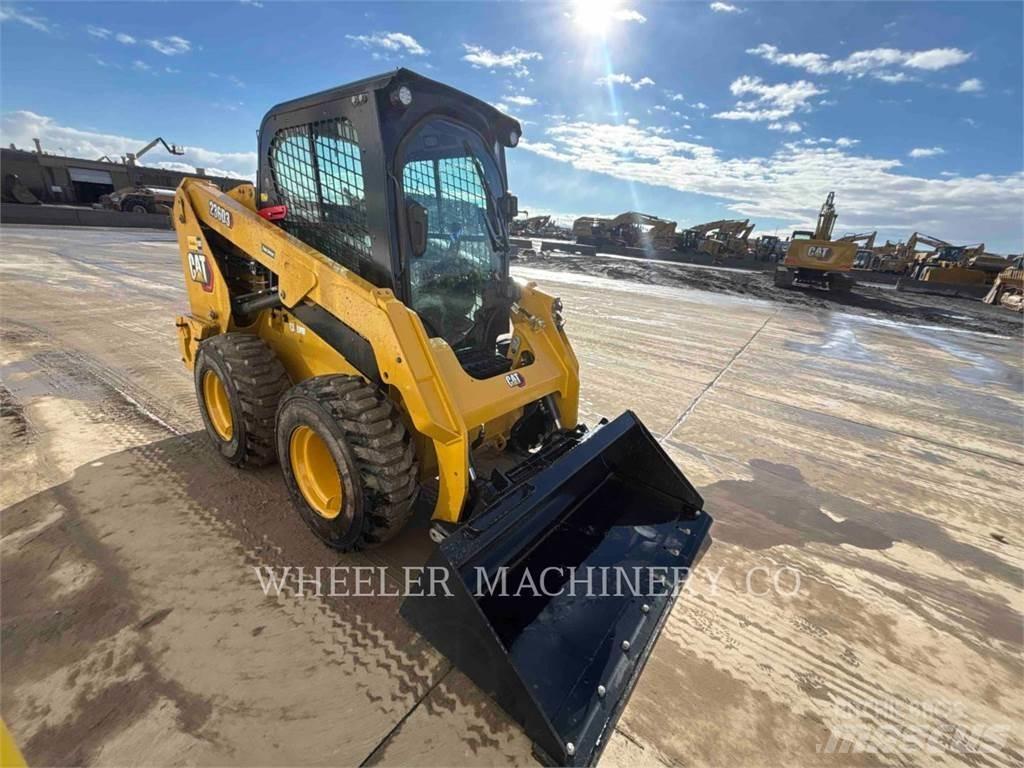CAT 236D3 C3H2 Skid steer mini nakladalci