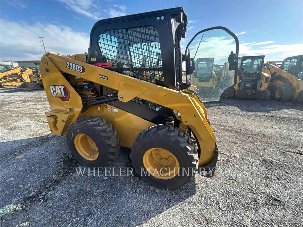 CAT 236D3 C3H2 Skid steer mini nakladalci