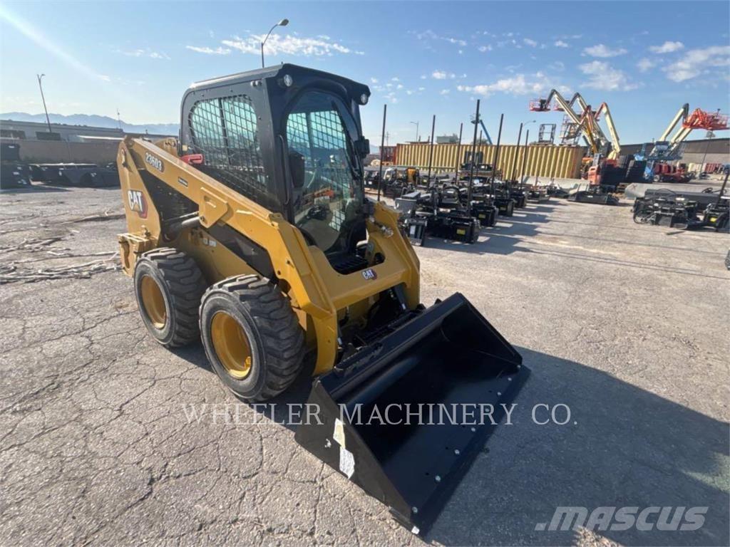 CAT 236D3 C3H2 Skid steer mini nakladalci