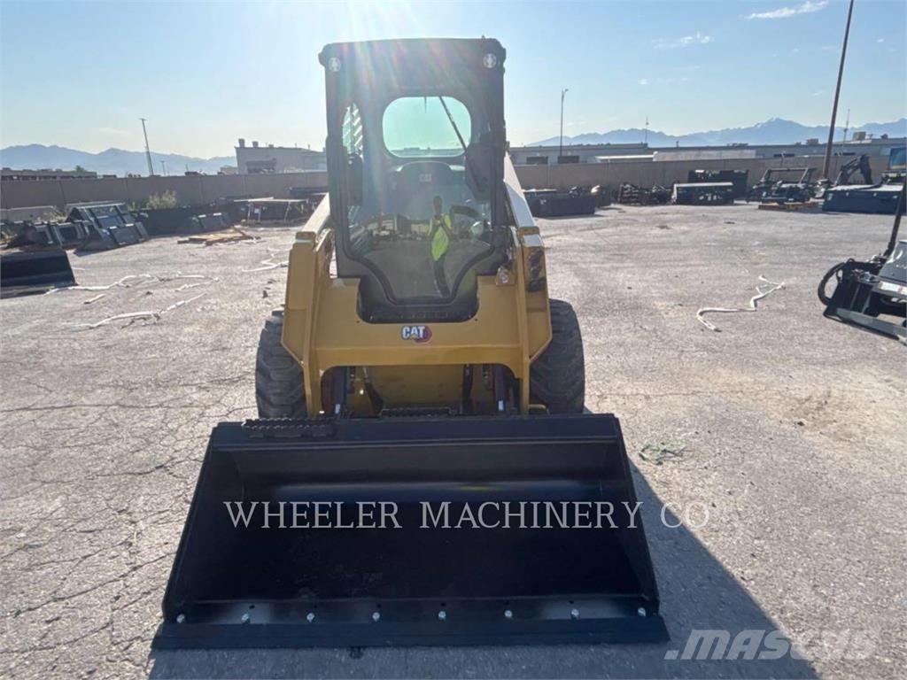 CAT 236D3 C3H2 Skid steer mini nakladalci