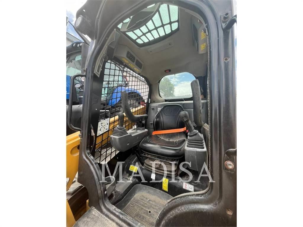 CAT 236D3LRC Skid steer mini nakladalci