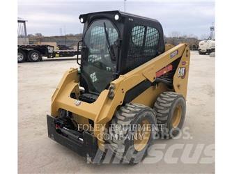 CAT 236D3STD1C Skid steer mini nakladalci