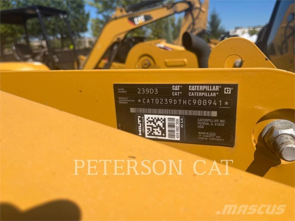 CAT 239D3 Skid steer mini nakladalci