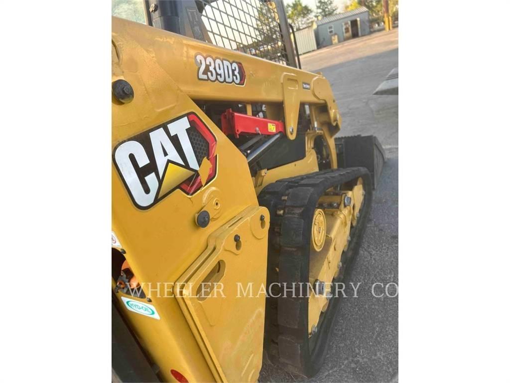 CAT 239D3 C1H2 Nakladalci goseničarji