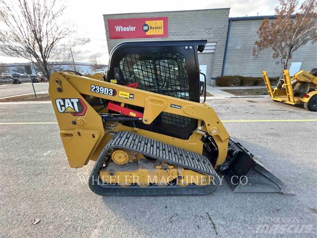 CAT 239D3 C1H2 Nakladalci goseničarji
