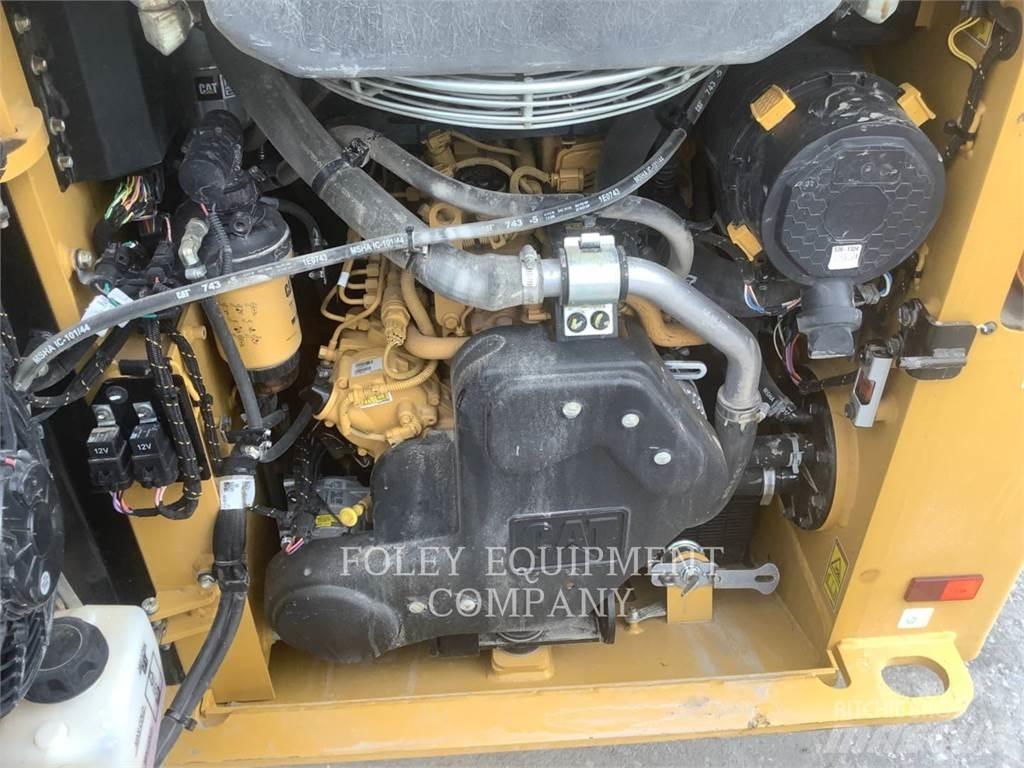 CAT 239D3STD2C Skid steer mini nakladalci