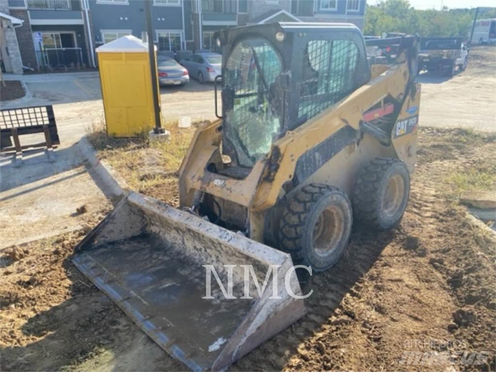CAT 242D Skid steer mini nakladalci