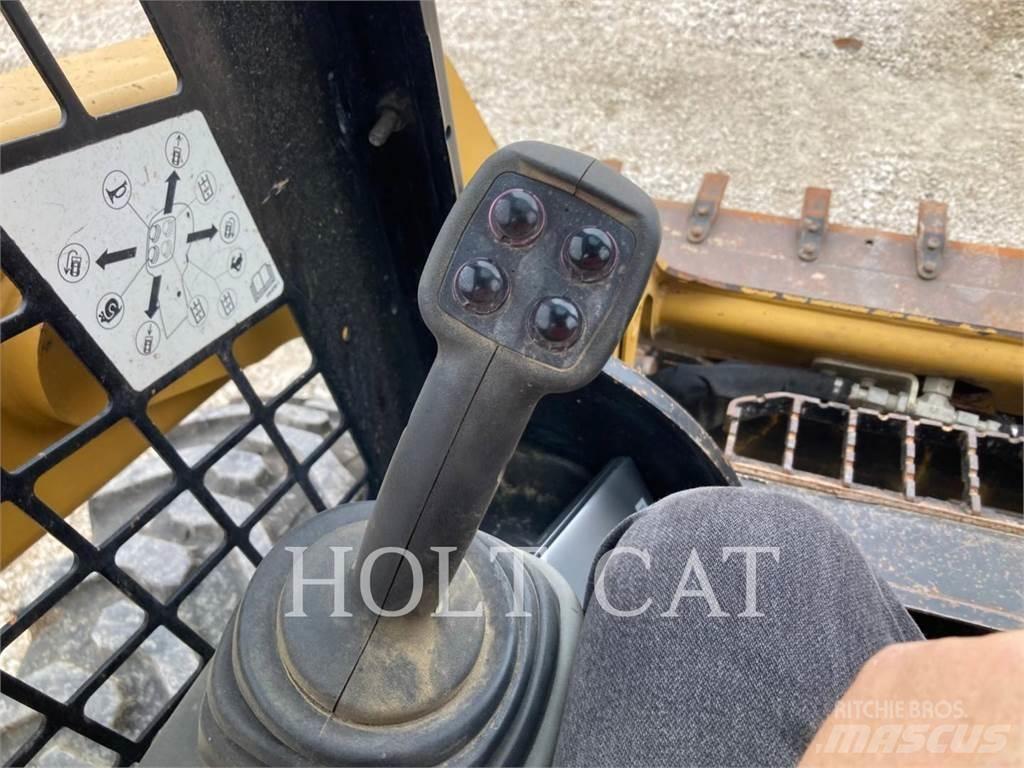 CAT 242D Skid steer mini nakladalci