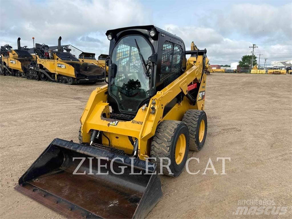 CAT 242D Skid steer mini nakladalci