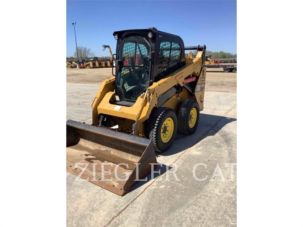 CAT 242D Skid steer mini nakladalci