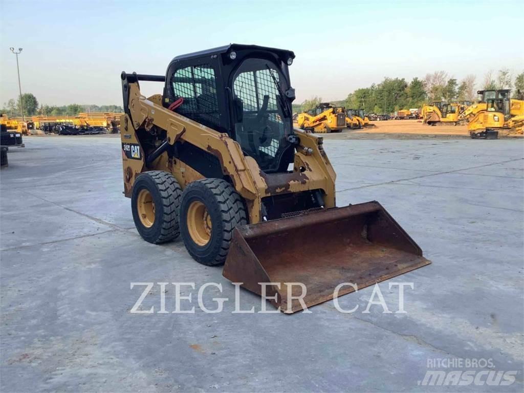 CAT 242D Skid steer mini nakladalci
