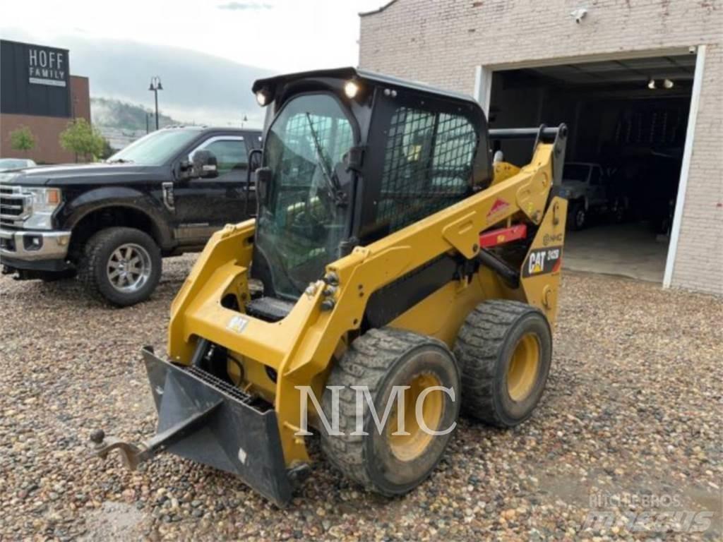 CAT 242D Skid steer mini nakladalci