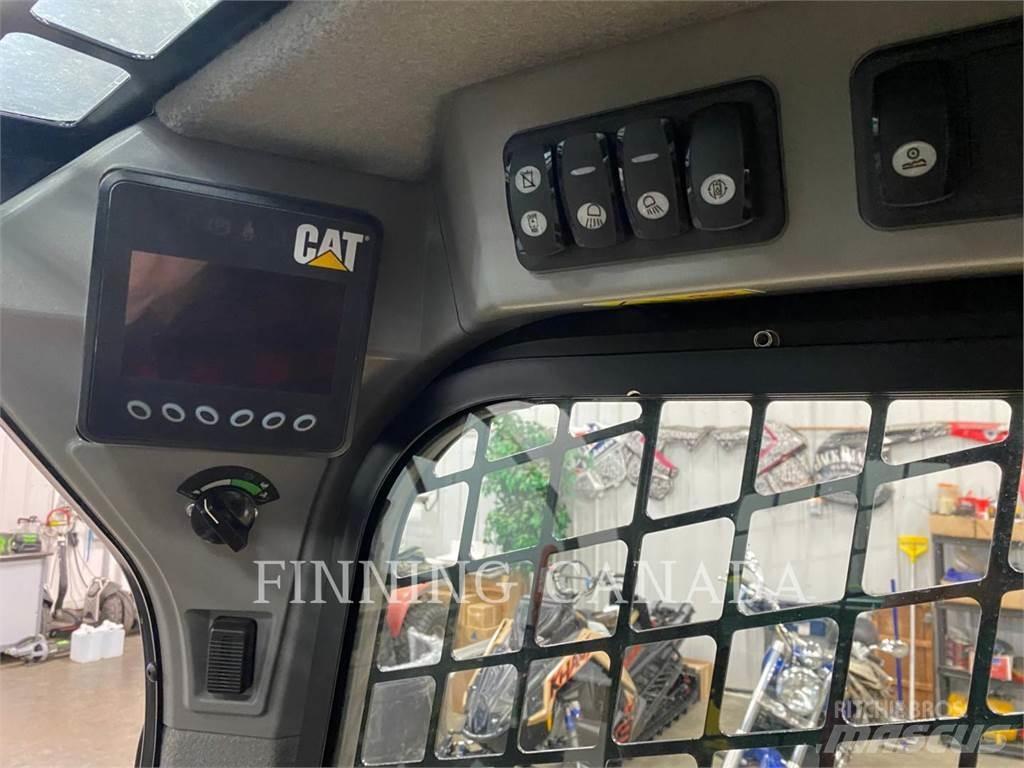 CAT 242D Skid steer mini nakladalci