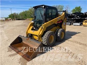 CAT 242D3 Skid steer mini nakladalci