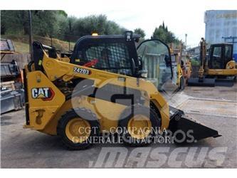 CAT 242D3 Skid steer mini nakladalci