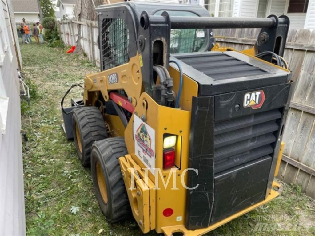 CAT 242D3 Skid steer mini nakladalci