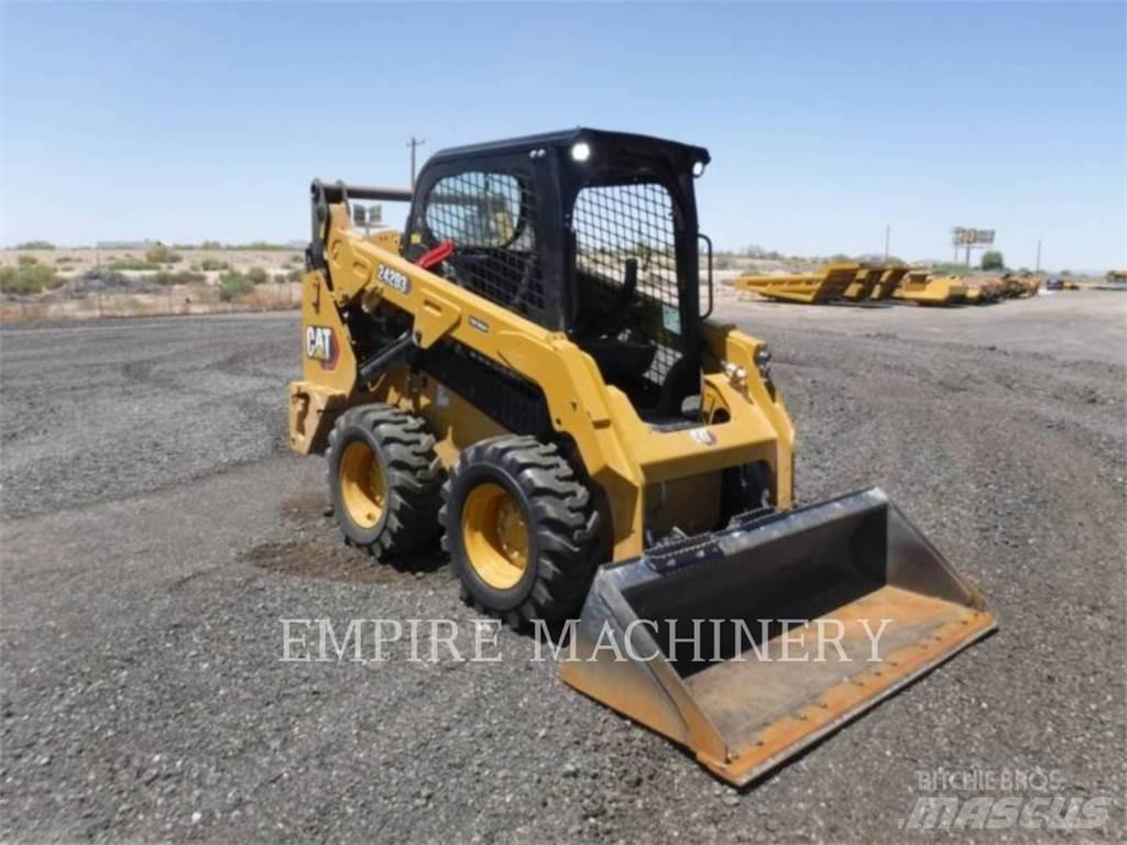 CAT 242D3 Skid steer mini nakladalci