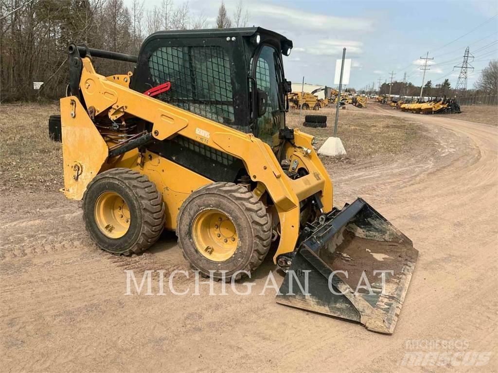 CAT 242D3 A2Q Skid steer mini nakladalci