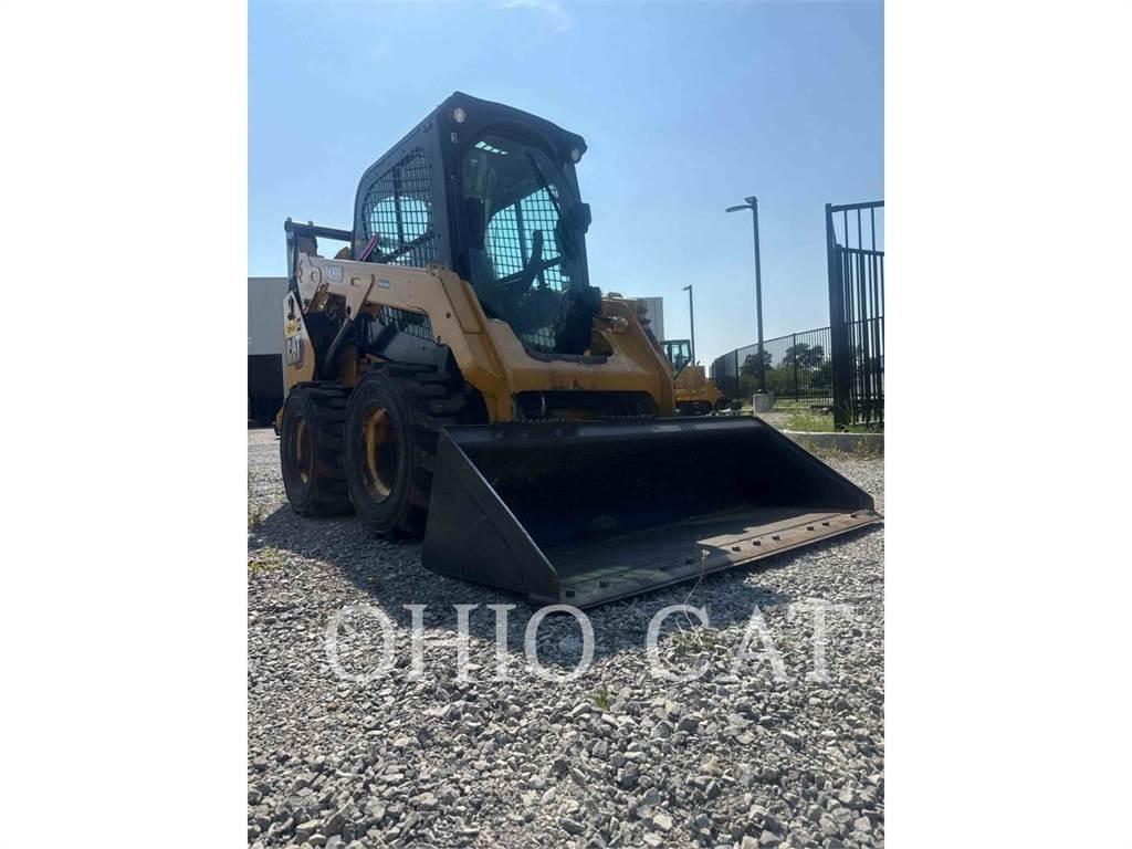 CAT 242D3 C3H2 Skid steer mini nakladalci