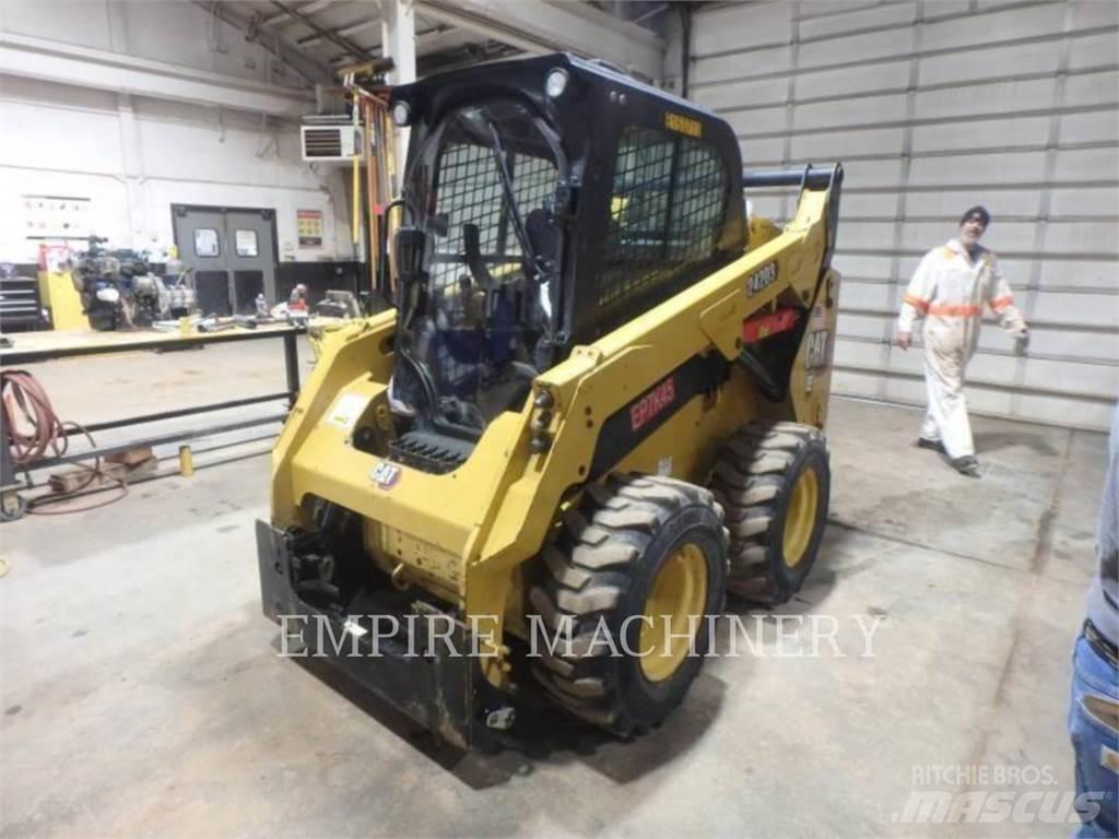 CAT 242D3 CA Skid steer mini nakladalci
