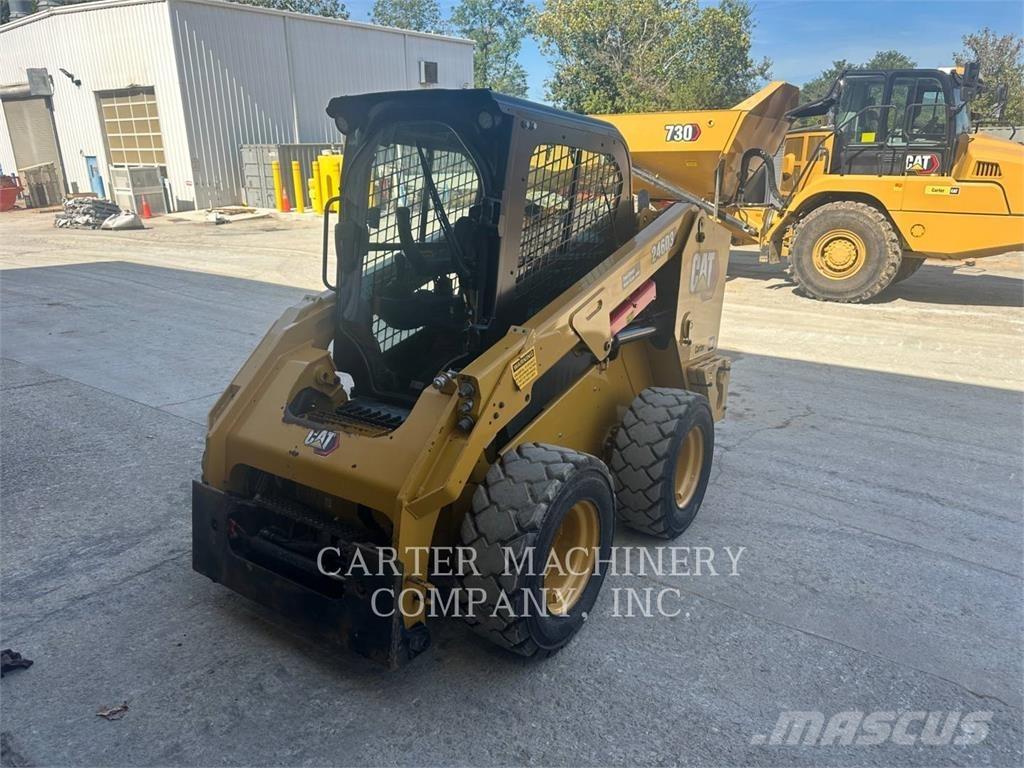 CAT 246 Skid steer mini nakladalci
