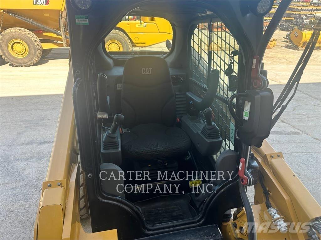 CAT 246 Skid steer mini nakladalci