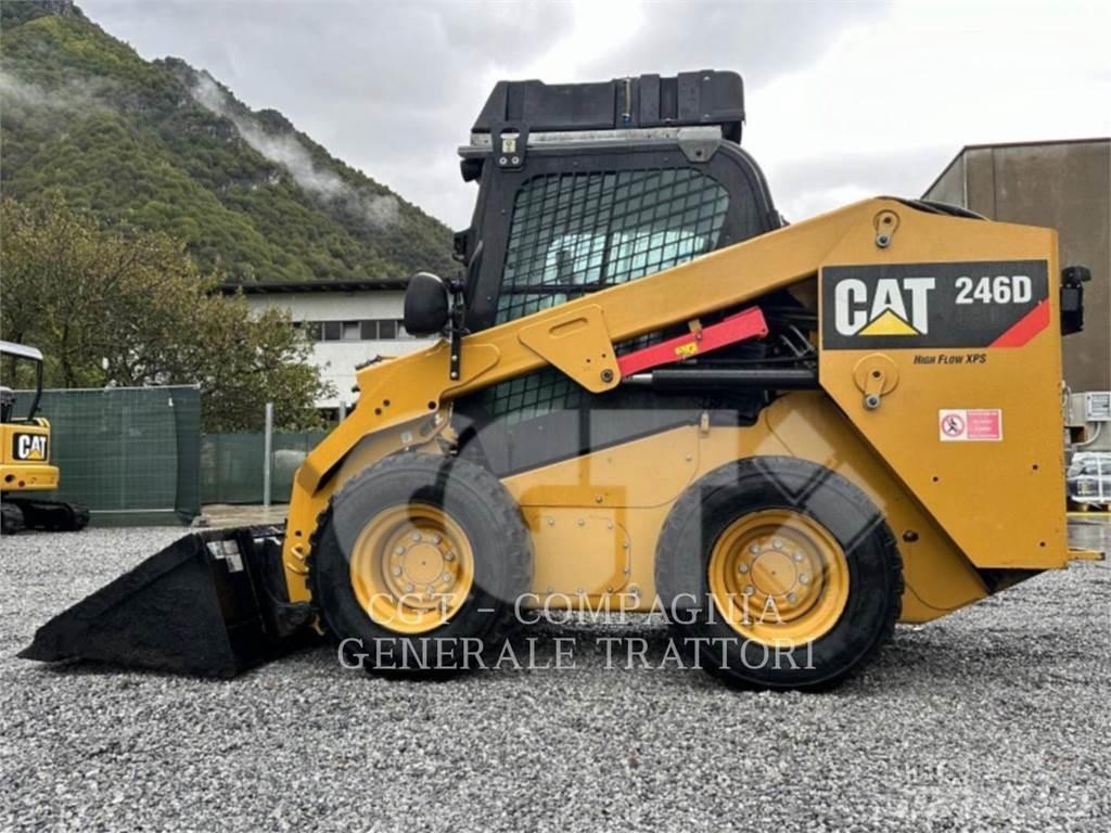 CAT 246D Skid steer mini nakladalci