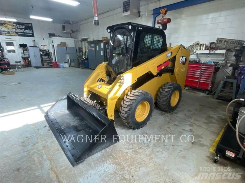 CAT 246D Skid steer mini nakladalci