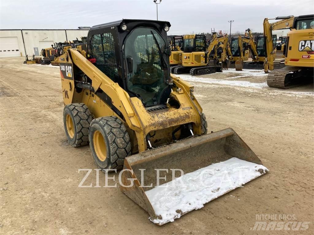 CAT 246D Skid steer mini nakladalci