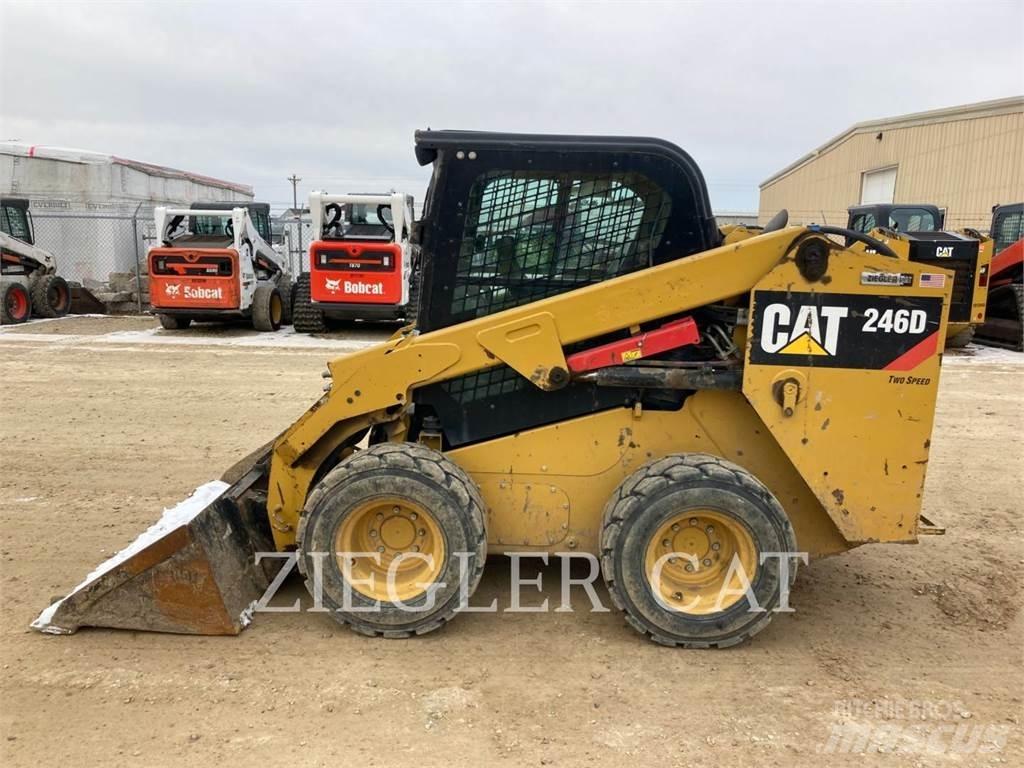 CAT 246D Skid steer mini nakladalci