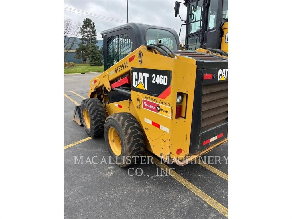 CAT 246D Skid steer mini nakladalci
