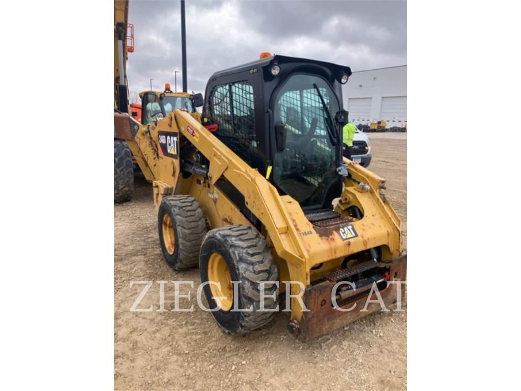 CAT 246D Skid steer mini nakladalci