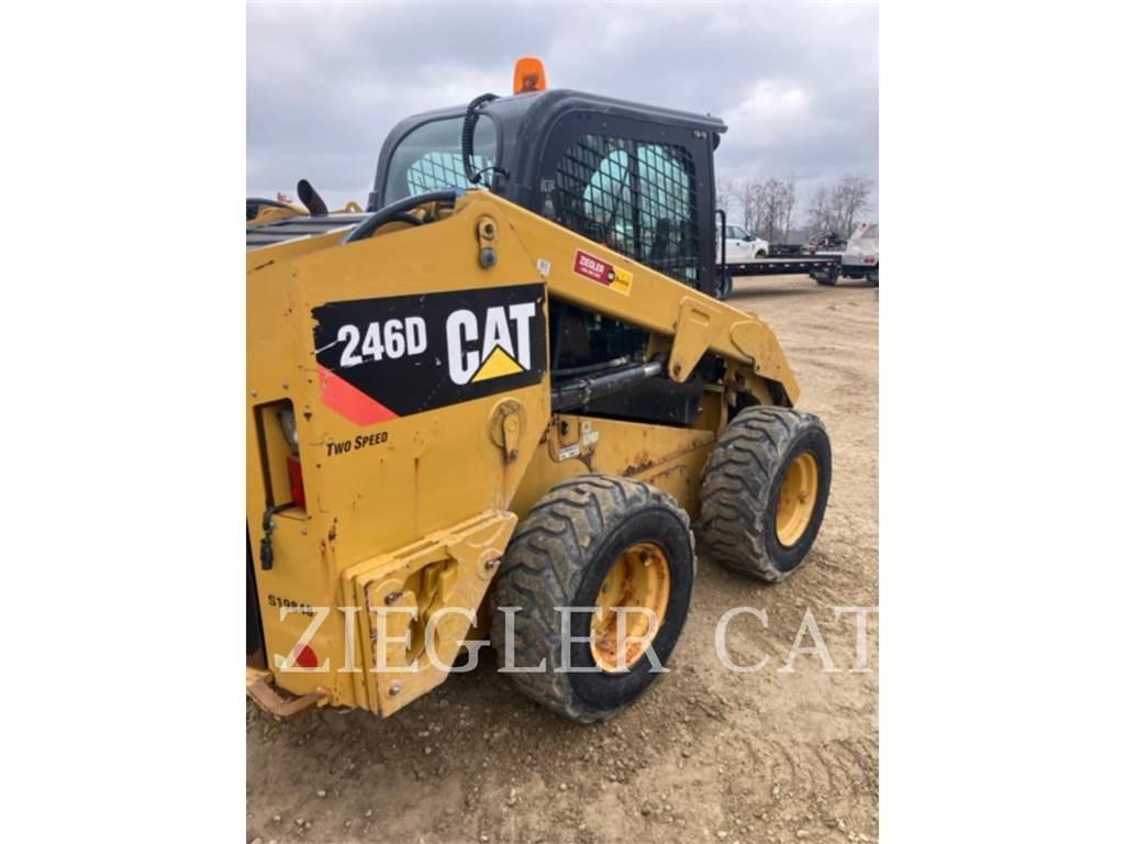 CAT 246D Skid steer mini nakladalci