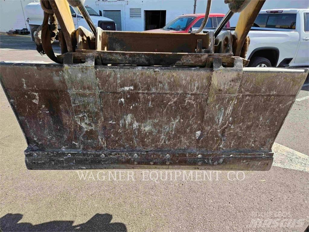 CAT 246D Skid steer mini nakladalci