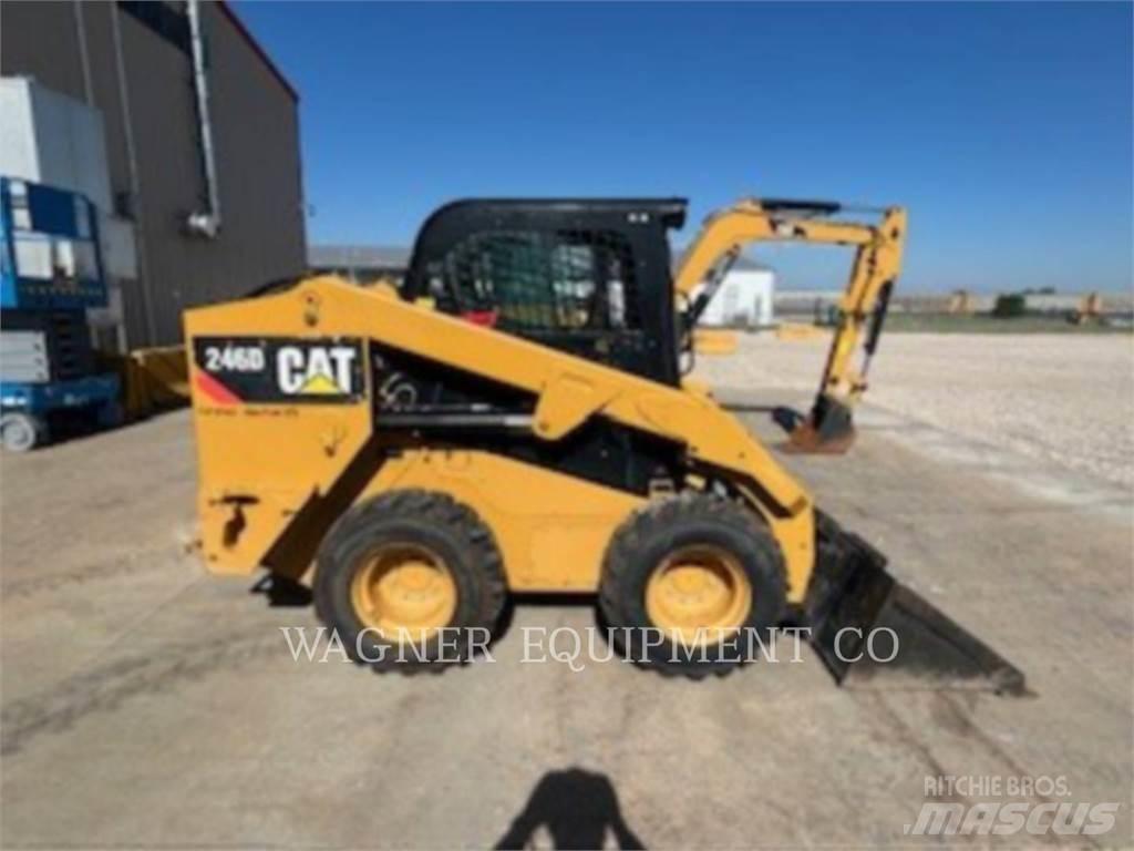 CAT 246D Skid steer mini nakladalci