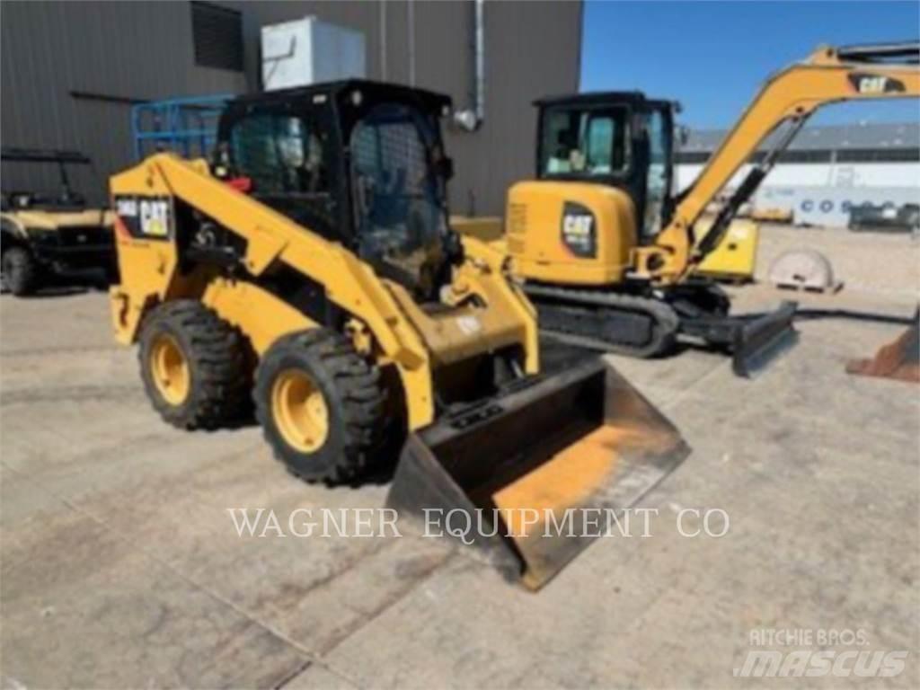CAT 246D Skid steer mini nakladalci