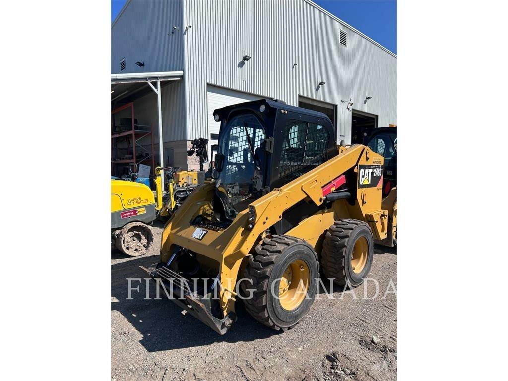CAT 246D Skid steer mini nakladalci