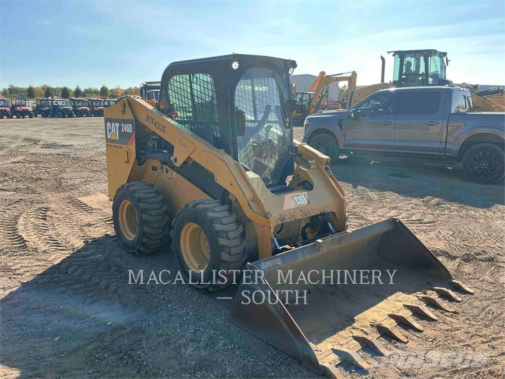 CAT 246D Skid steer mini nakladalci
