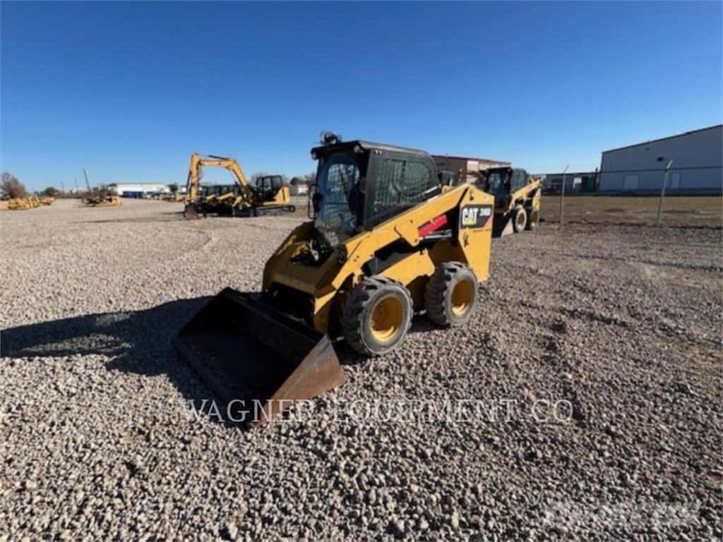 CAT 246D Skid steer mini nakladalci