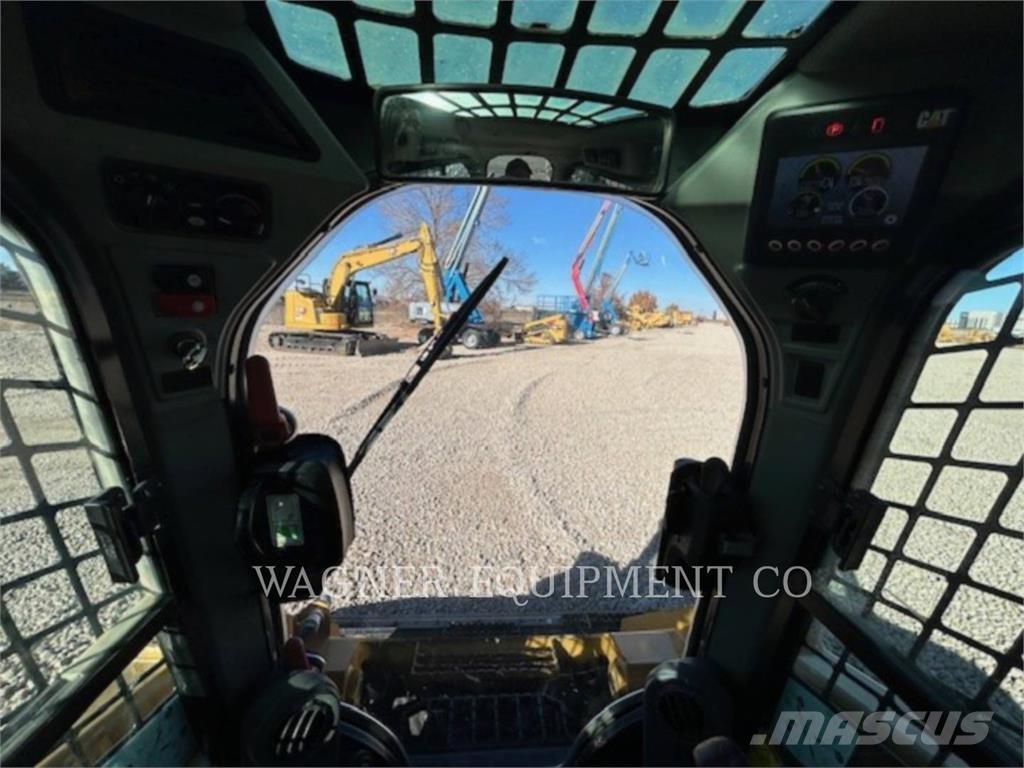 CAT 246D Skid steer mini nakladalci