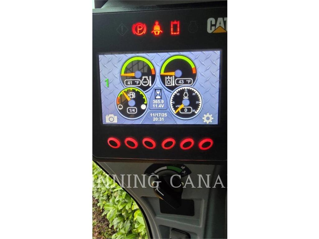 CAT 246D Skid steer mini nakladalci